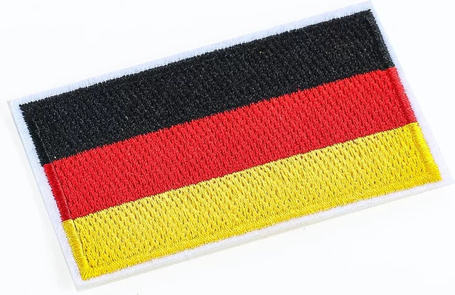 2 Stück Aufbügelbare Patches mit deutscher Flagge in Multicolour als Applikationen für Kleidung und DIY-Projekte - Bild 1