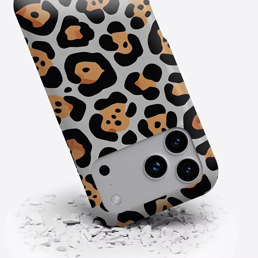 Aurea Case Matte Bumper MagSafe kompatible iPhone Hülle mit Leopardenmuster in Multicolour - Bild 3