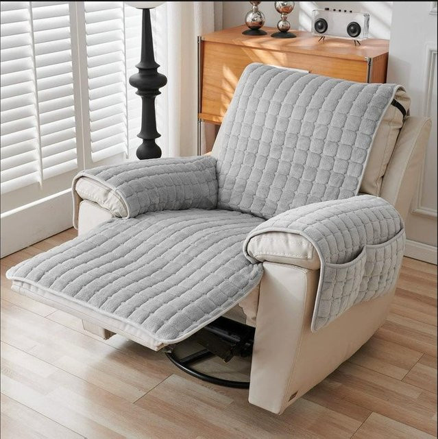 Geener Sesselsofa-Schutzbezug aus Plüsch mit Armlehnen-Taschen, grau, B: 167 cm, T: 190 cm - Bild 1