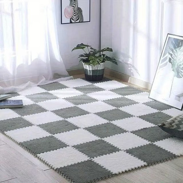DHDH Baby-Spielmatte aus weichem Polyester, rutschfester Plüschteppich in Grau-Weiß für das Kinderzimmer - Bild 1