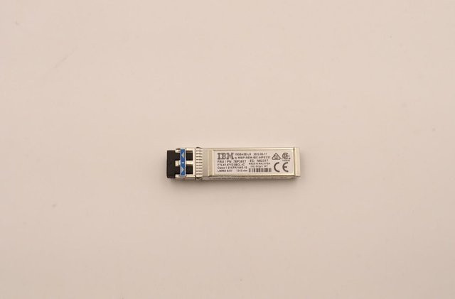 Lenovo AOP SFP+ Transceiver 78P3817 in Silber - Bild 1