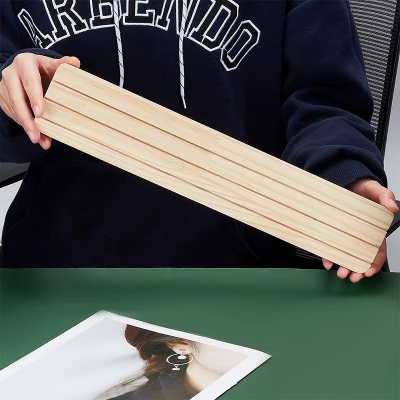 Holz-Ohrring-Ausstellungsständer mit 3 Slots aus Holz und Pappe als Display und Kartenhalter - Bild 2