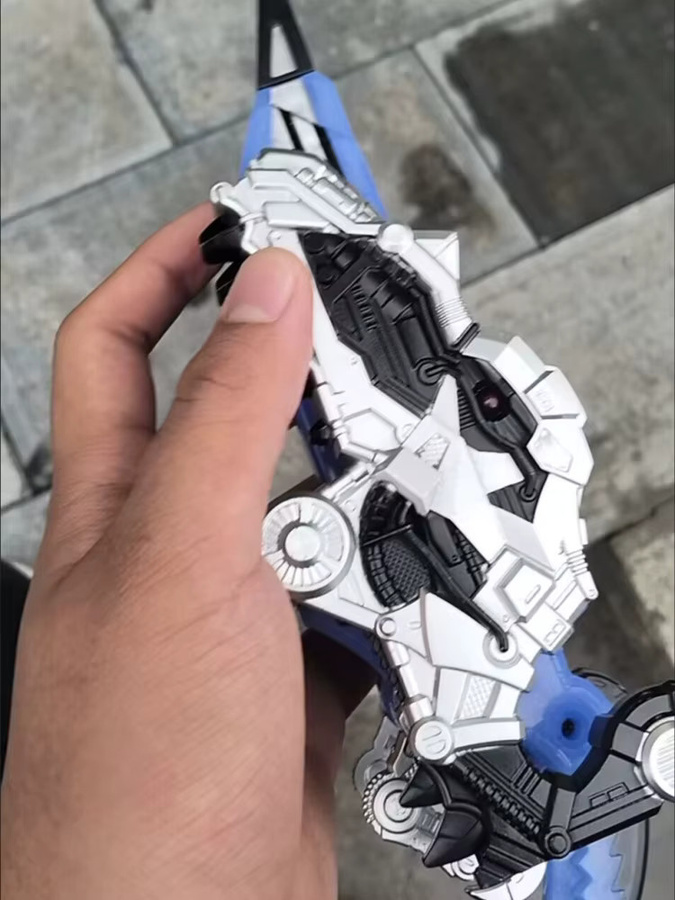 Bandai Kamen Rider CSM DX Fang Memory Dinosaur, mit leuchtenden Augen, Japanischer Original-Sound, Verbindbar - Bild 6