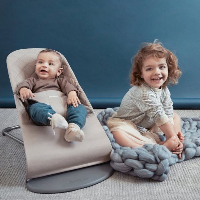 BabyBjörn Babywippe Bliss gewebt in Beige - Bild 1