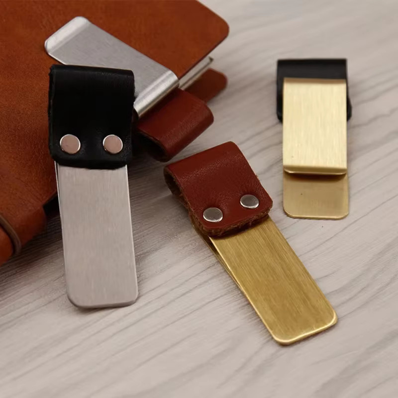 Retro Stifthalter aus Metall und Leder mit Edelstahl-Stiftclip für Reise-Notizbücher und Tagebücher - Bild 2