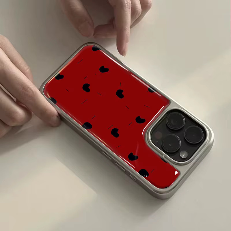 Stoßfeste DecoPhone Handyhülle mit rotem Druck und silbernem Rand für iPhone 17, 16, 15 und 14 Pro Max mit Hydrogel-Rückplatte - Bild 2