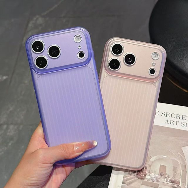 Stoßfeste Handyhülle mit Linsenschutz und Stoßfänger-Funktion für Apple iPhone 17 Pro Max, 16 Plus, 15, 14, 13 in Transparent/Weiß - Bild 1