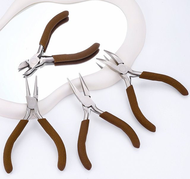 QIAO Schmuckzangen-Set aus Metall für DIY-Bastelarbeiten und Perlenarbeiten mit Spitzzange und Drahtschneider - Bild 1