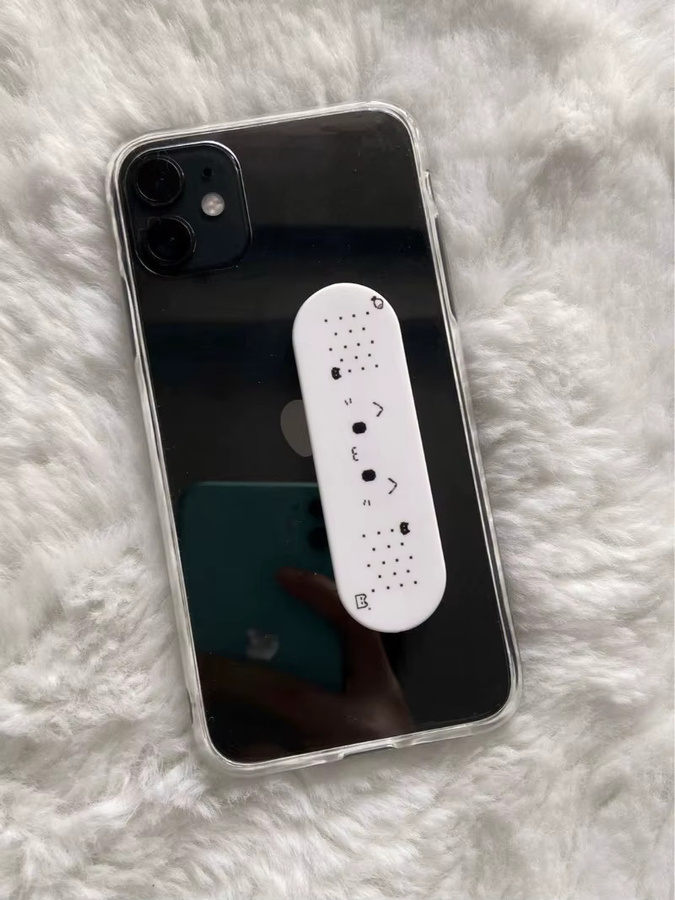 Y2K Band-Aid Handyhalterung mit Engelsflügeln in Weiß für iPhone und Samsung - Bild 4