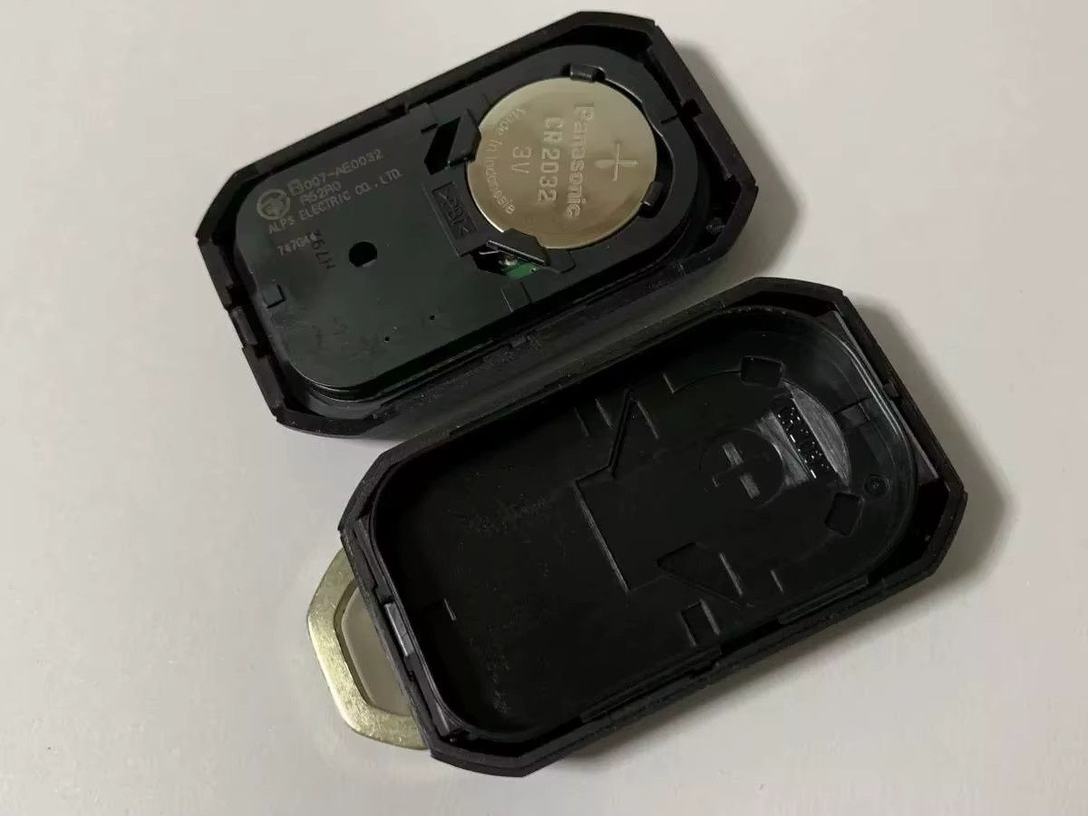 KEYECU Original Keyless Smart Card für Suzuki Ertiga, Vitara, Wagon R und Swift, 2 Tasten, Schwarz, 315/433 MHz ID47 37172M55R40 - Bild 4