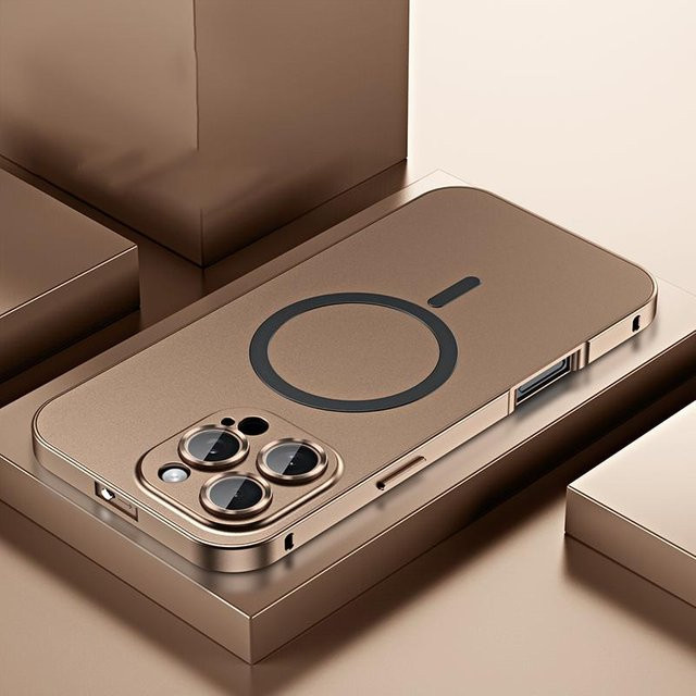 MagSafe kompatible Metall Schutzhülle für Apple iPhone 12 bis 16 Pro Max in Gold mit Aluminiumrahmen und Objektivschutz - Bild 1