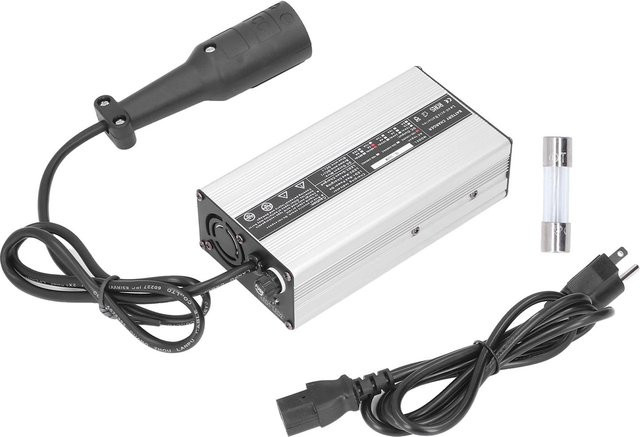 Club Car Batterieladegerät 48V 5A mit 3-poligem Rundstecker in Silber für Precedent 2004-2014 - Bild 1