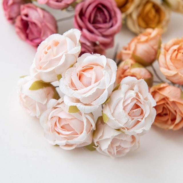 Künstliche Seidenrosen in Grün für Hochzeitsdekorationen und DIY-Blumenkränze - Bild 1