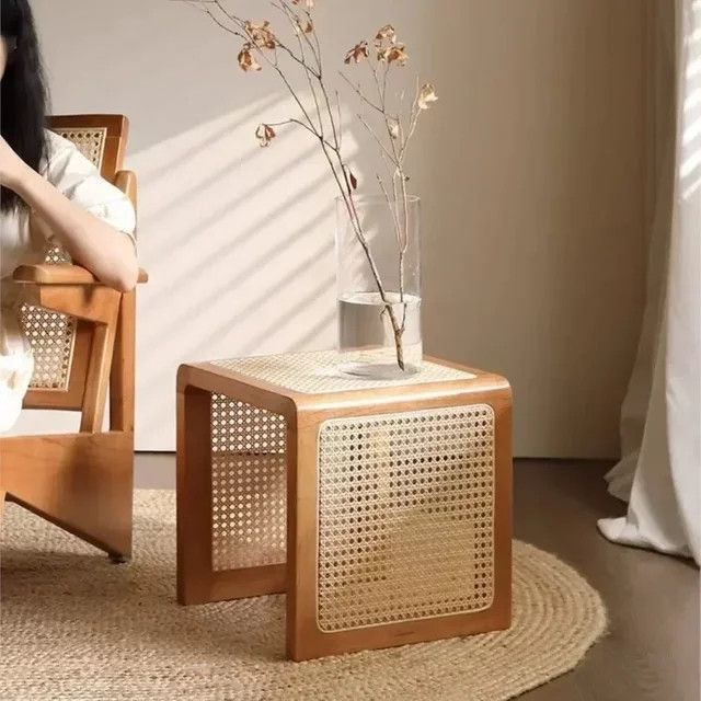 Moderner niedriger Couchtisch im nordischen Design von eqiyn - Bild 1