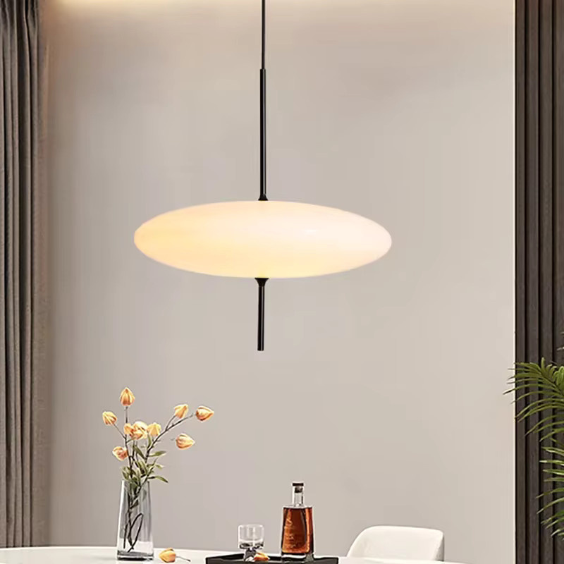Moderne LED-Pendelleuchte von CETANT im runden Design, Schwarz oder Weiß, für Wohnzimmer, Esszimmer und Home Office - Bild 2