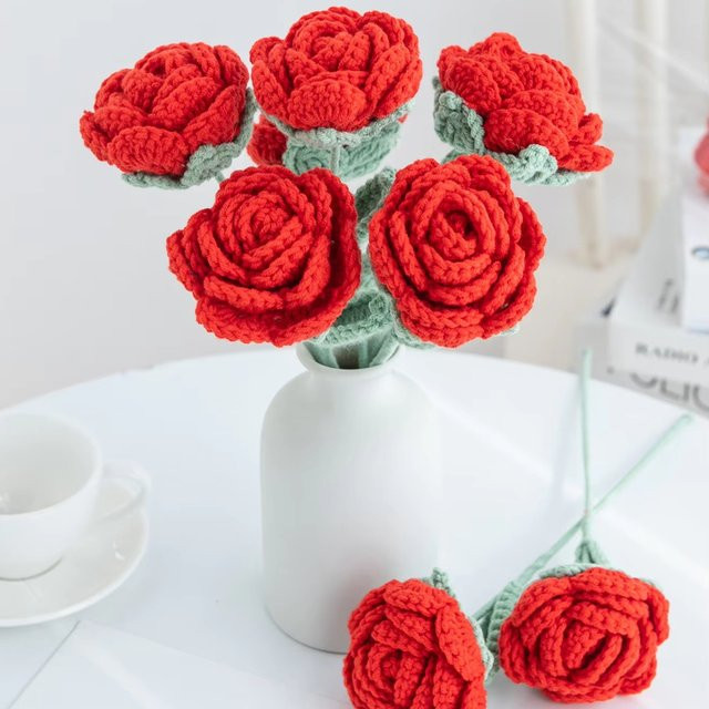 TTCY Handgemachte gehäkelte Rosen aus Textil in Rot für Dekoration, Hochzeit und Garten - Bild 1