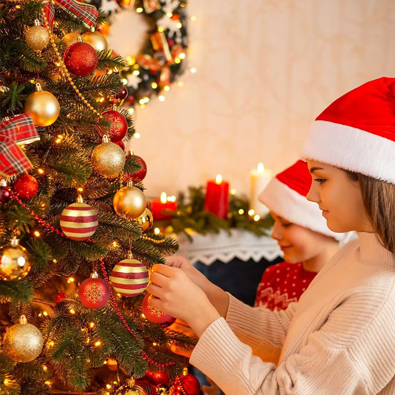ZQNYCY Weihnachtskugeln Set in Rot und Gold, 50 Stück runde Christbaumanhänger für Weihnachtsdekoration und Silvester - Bild 2