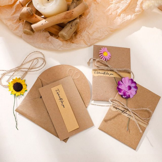Vintage DIY Grußkarten Set mit Sonnenblumen-Motiv aus Kraftpapier in Gelb und Braun - Bild 1