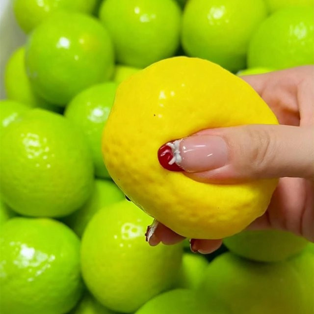 BC Pet Supplies Mango-Stressball, handgefertigtes sensorisches Entspannungs-Quetschspielzeug - Bild 1