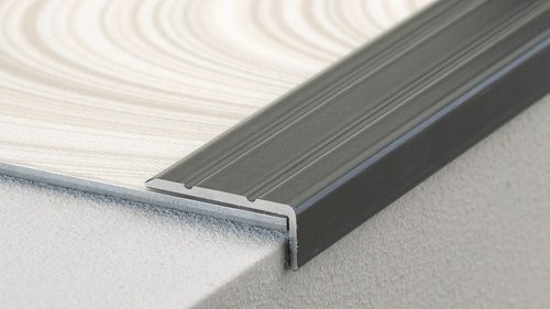 Carl Prinz Winkelprofil Treppenkante aus Aluminium, selbstklebend, Farbe: Silber/Grau, B: 24,5 mm, H: 10 mm - Bild 1