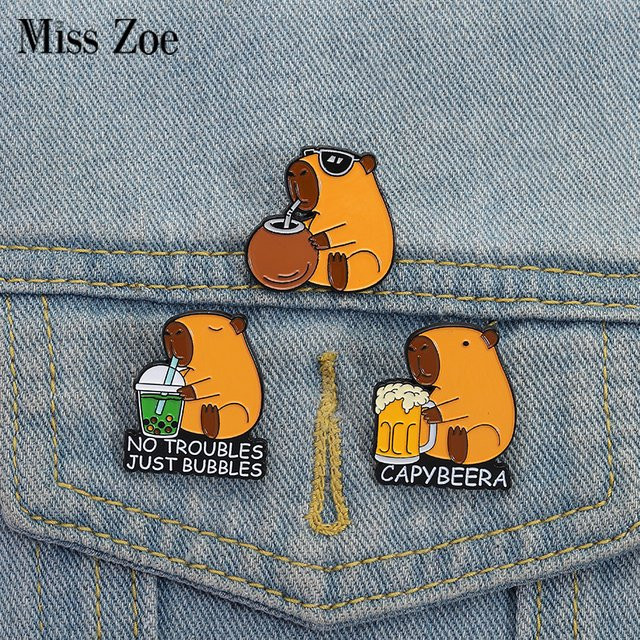 Miss Zoe Anstecknadeln Capybara-Trink-Emaille, Kinder - Bild 1