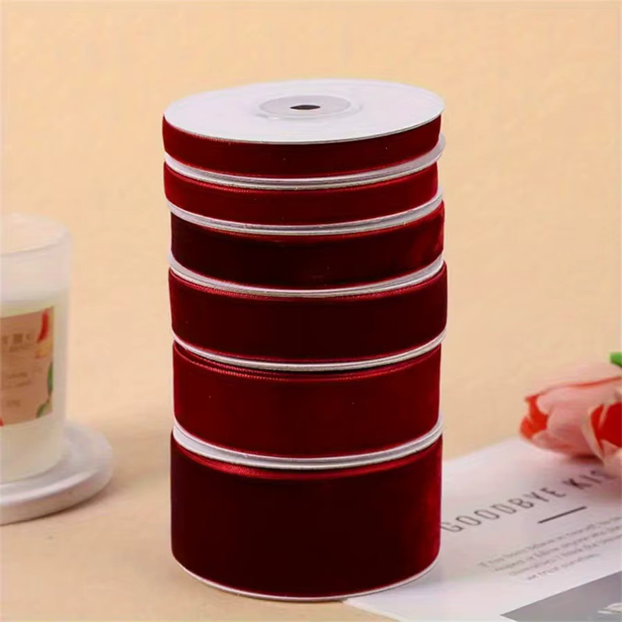 DUTRIEUX Samt-Beflockungsband in Rot, 450 cm handgefertigtes Polyesterband für Weihnachtsbaumdekorationen und Geschenkverpackungen - Bild 6