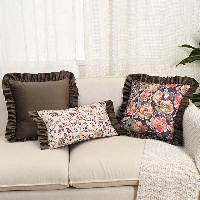 BUYNOW Kissenbezug aus Baumwolle mit floralem Dutch-Spitzenmuster in Braun für Wohnzimmer und Schlafzimmer - Bild 1