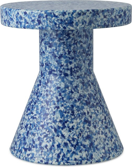 Normann Copenhagen Bit Stool Cone Hocker aus recyceltem Kunststoff in Blau - Bild 1