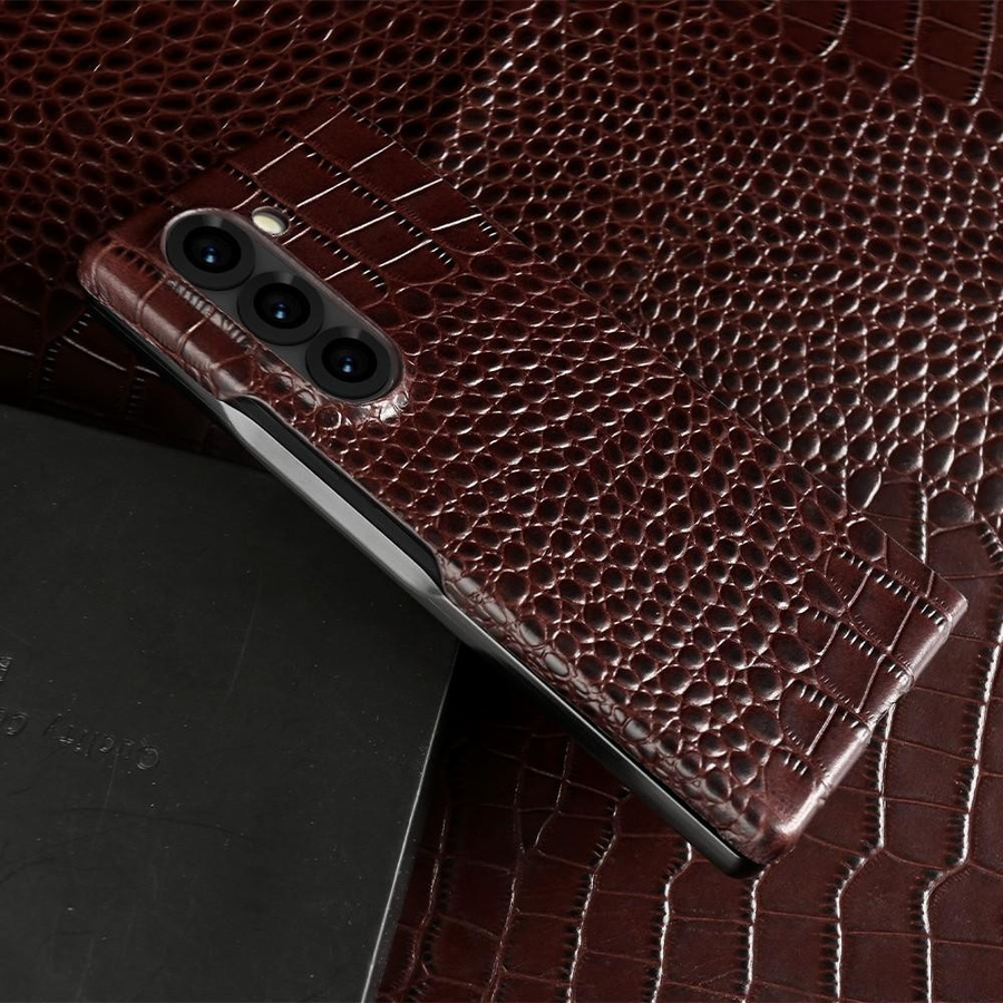 Handgefertigte Lederhülle für Samsung Galaxy Z Fold 6, Z Fold 3 und Z Flip6 in Braun - Bild 1