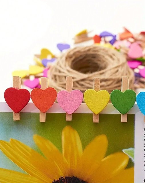 100 Stück bunte Holzklammern als multifunktionale Clips zum Aufhängen von Fotos, Postkarten und Wandkunst - Bild 1