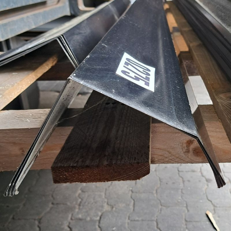 Ortgang Friedrich von Lien AG, Tiefschwarz RAL 9005, Länge: 2,75 m - Bild 1