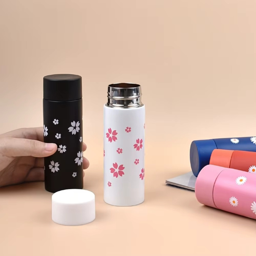 Mini Tragbare Thermoskanne aus 304 Edelstahl in Rot, Vakuum Thermoisolierung, 120ml Taschenbecher für Espresso - Bild 1