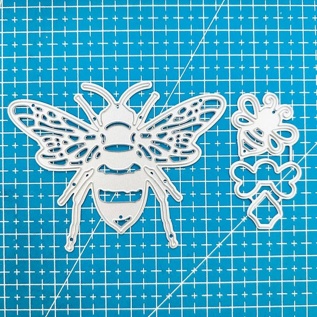 YYLNG 2 Stück Bienen Metall-Stanzschablonen in Silber für DIY Scrapbooking und Bastelarbeiten - Bild 1