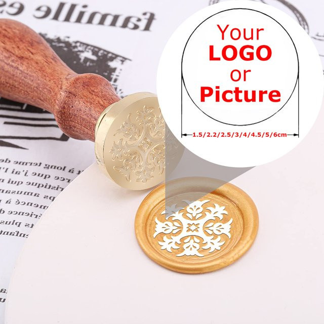Individueller Logo-Wachssiegel-Stempel aus Holz in Gold für DIY-Hochzeiten und die Dekoration von Briefumschlägen oder Papierkarten - Bild 1