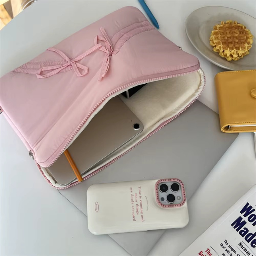 Stoßfeste Laptop-Hülle mit Schleife für 11, 13 oder 15,6 Zoll Notebooks und Tablets, ultradünne Schutztasche mit großer Kapazität in Schwarz oder Pink - Bild 2