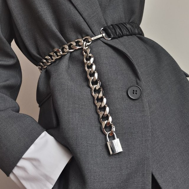 Elastischer Ledergürtel mit Silberkette, Damen - Bild 1