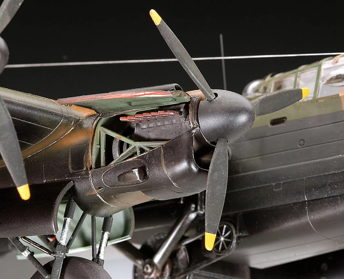 Revell Avro Lancaster Dambusters, Modellbausatz, 1:72, ab 10 Jahren - Bild 3