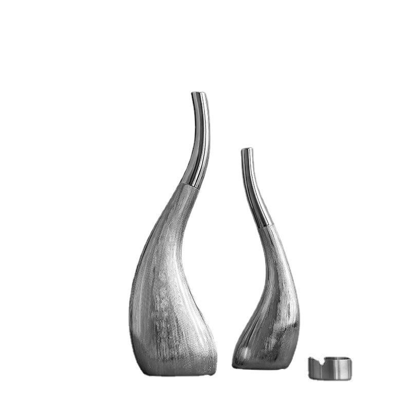 Abstrakte Keramikdekoration in Silber, gebogene Flaschenform als Tischdekoration für dein Wohnzimmer - Bild 2