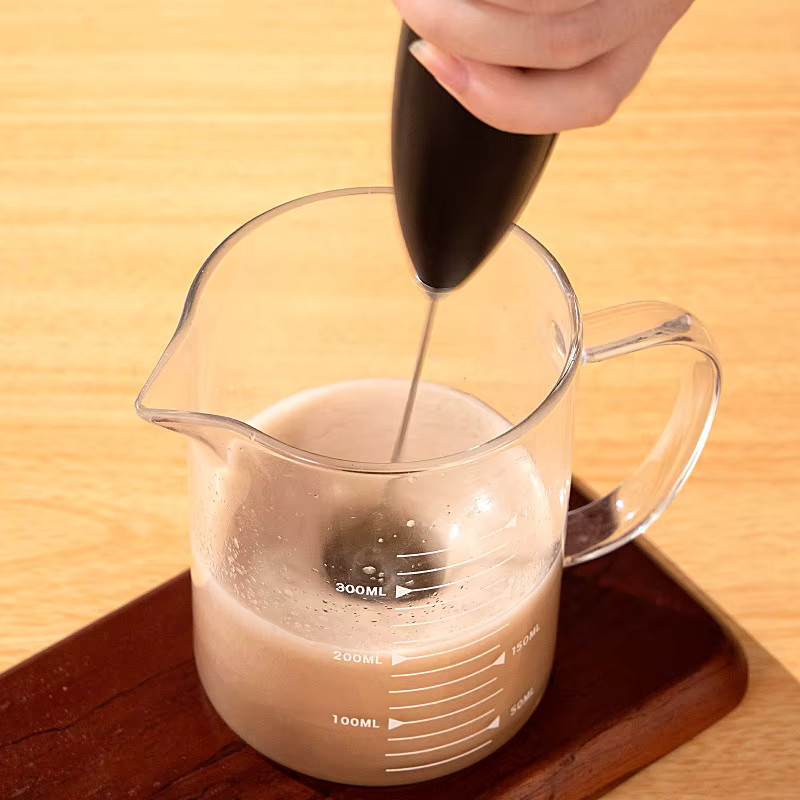 XIADYINJIA Elektrischer Milchaufschäumer und Eier-Schneebesen in Schwarz für Kaffee und Küche - Bild 3