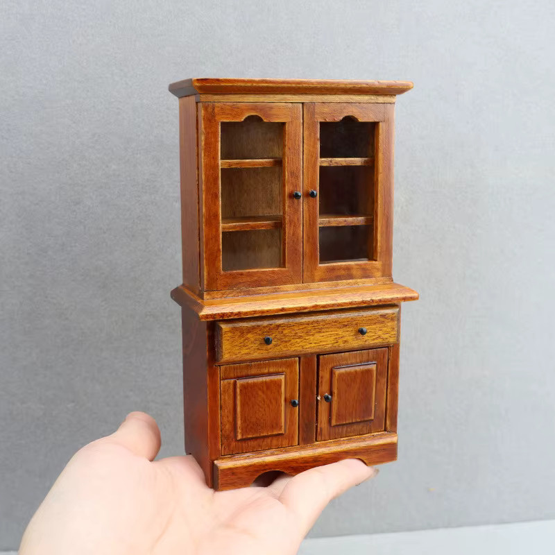 ZTOYL Miniatur Möbel Set aus Holz für Puppenhaus im Maßstab 1:12 mit Tisch, Schrank und Bücherregal im Vintage Design - Bild 6