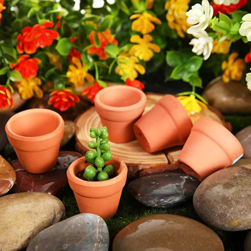 100 Stück Mini-Terrakotta-Töpfe mit Drainage Löchern in Braun für Garten und Haus, Durchmesser: 3,3 cm - Bild 3
