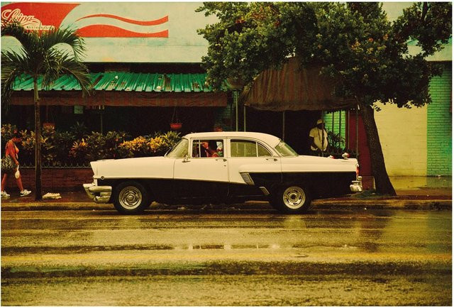 Komar Wandbild Cuba Car, Paper Poster, Multicolor, Breite: 70 cm, Höhe: 50 cm - Bild 1