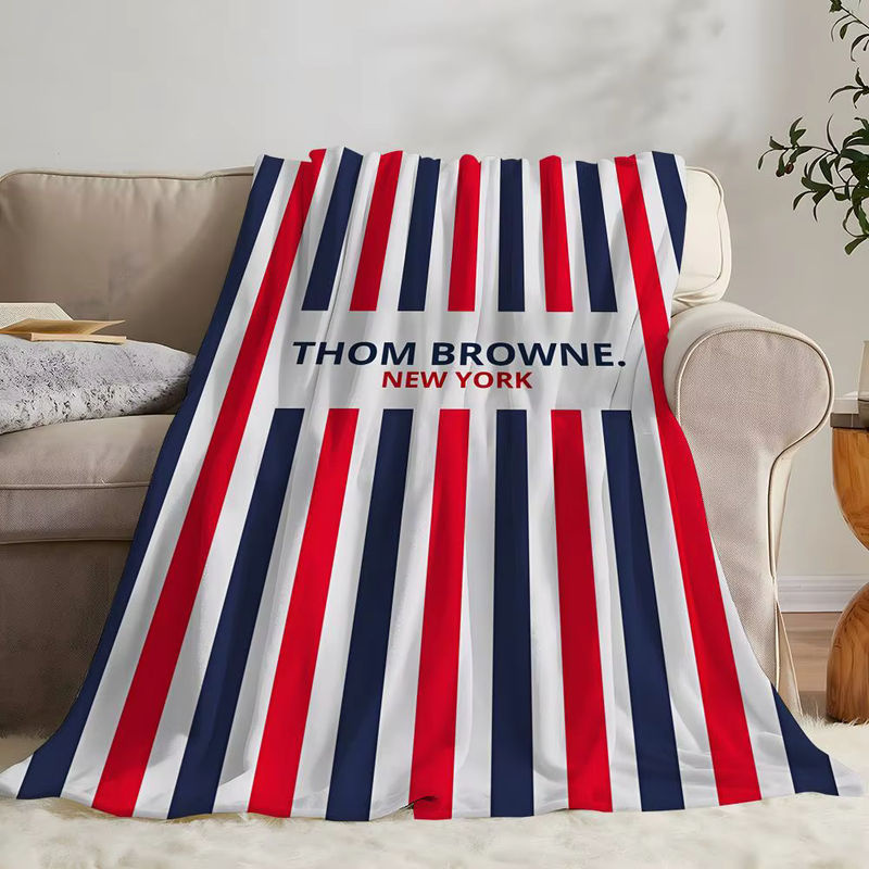 T-Thom B-browne Kuscheldecke aus Flanell in Braun, Schwarz oder Mehrfarbig gestreift - Bild 3