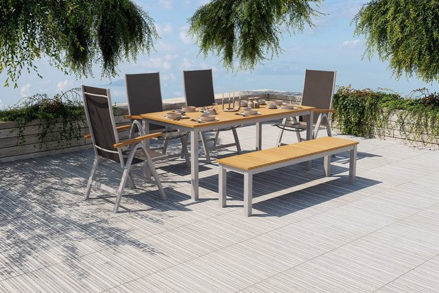 Villana Tasmania Garten-Essgruppe aus Aluminium und Eukalyptus mit Bank und 4 Klappstühlen, Silber/Natur, Tisch B: 180 cm, T: 90 cm - Bild 1
