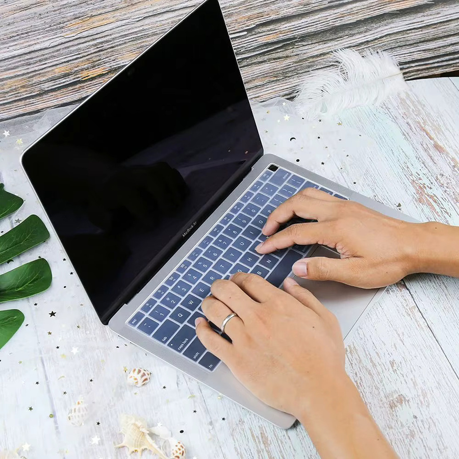 Wasserdichte Tastaturabdeckung in Transparent für MacBook Air und MacBook Pro Modelle - Bild 3