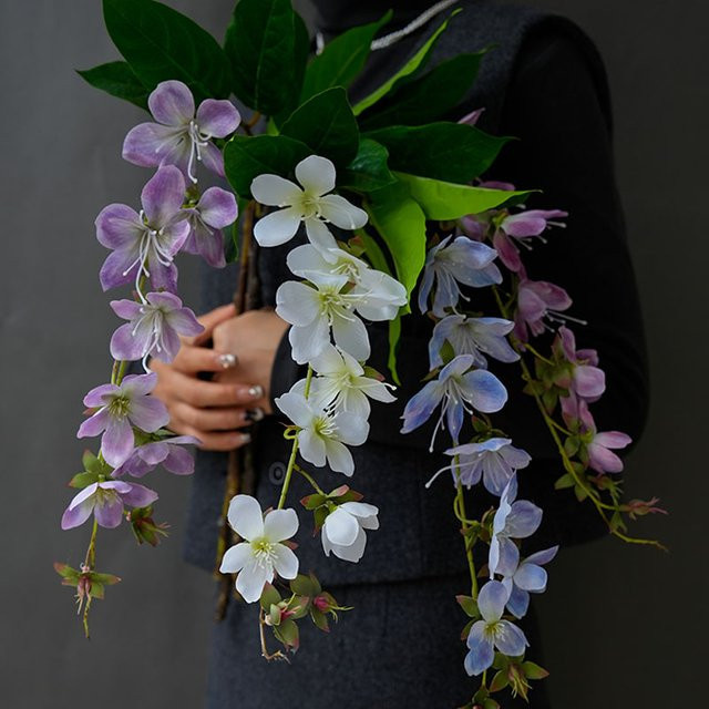 WQNJIN Künstliche Jasmin Hängeblumen Weiß aus Seide für Dekoration und Hochzeit - Bild 1