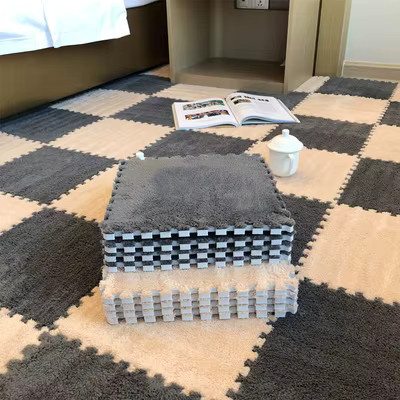 10 Stück ineinandergreifende Puzzle-Fußmatten von DHDH in Weiß, flauschiger Faux Fur Teppich im geometrischen Quadrat-Design, B/T/H: 30 x 30 x 1 cm - Bild 6