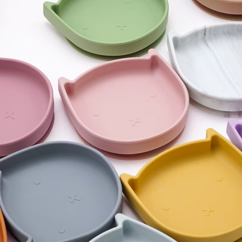 Anti-Rutsch Silikon Saugteller für Babys mit Tier-Design in Beige, wiederverwendbares Trainingsgeschirr für Kleinkinder - Bild 2