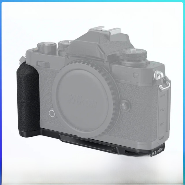 SmallRig L-Bracket für Nikon Zfc in Schwarz mit 1/4"-20 Gewinde, Zubehörschuh und Arca-Swiss Schnellwechselplatte - Bild 1