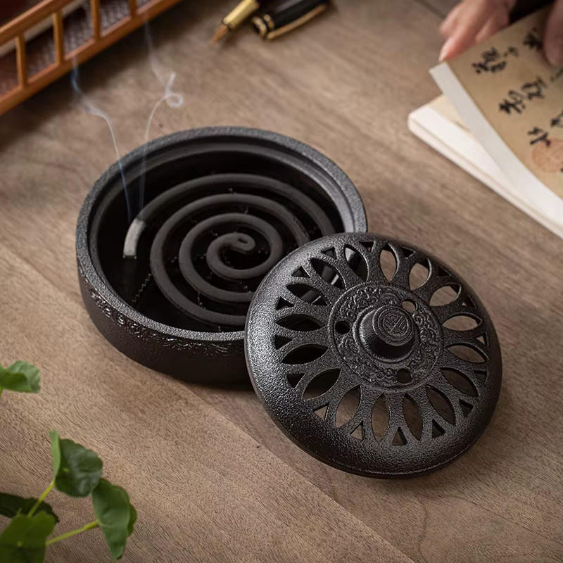 Handgefertigtes Rückfluss-Räuchergefäß aus Keramik mit Deckel und Tablett für Aromatherapie, Meditation und Yoga - Bild 2